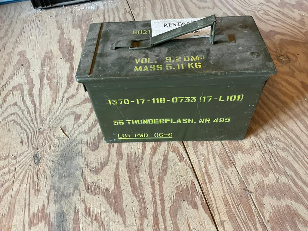 Te koop munutie kist, Ophalen, Landmacht, Nederland, Kist of Geocache