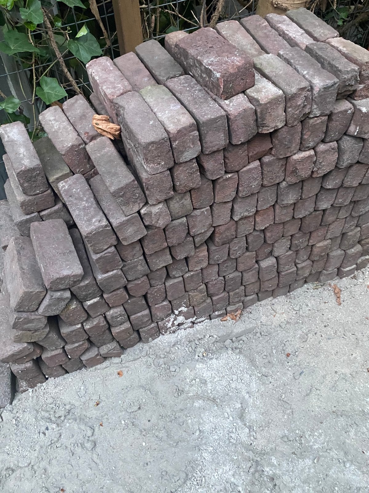 Gratis klinkers, Tuin en Terras, Ophalen, Zo goed als nieuw, Beton, Klinkers