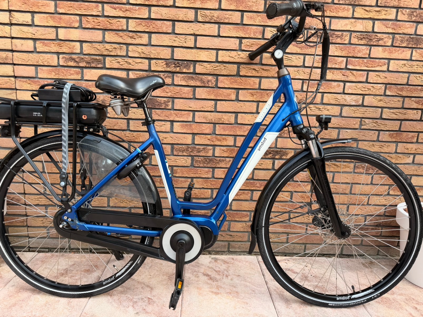 Elektrische Amslod dames fiets bafang middenmotor 600Wh, 53 tot 56 cm, Versnellingen, Zo goed als nieuw, Schijfrem
