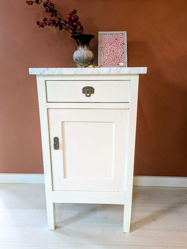 Brocante Marmeren Kastje Wit, Huis en Inrichting, Kasten | Ladekasten, Ophalen, Minder dan 50 cm, 1 of 2 laden, Zo goed als nieuw