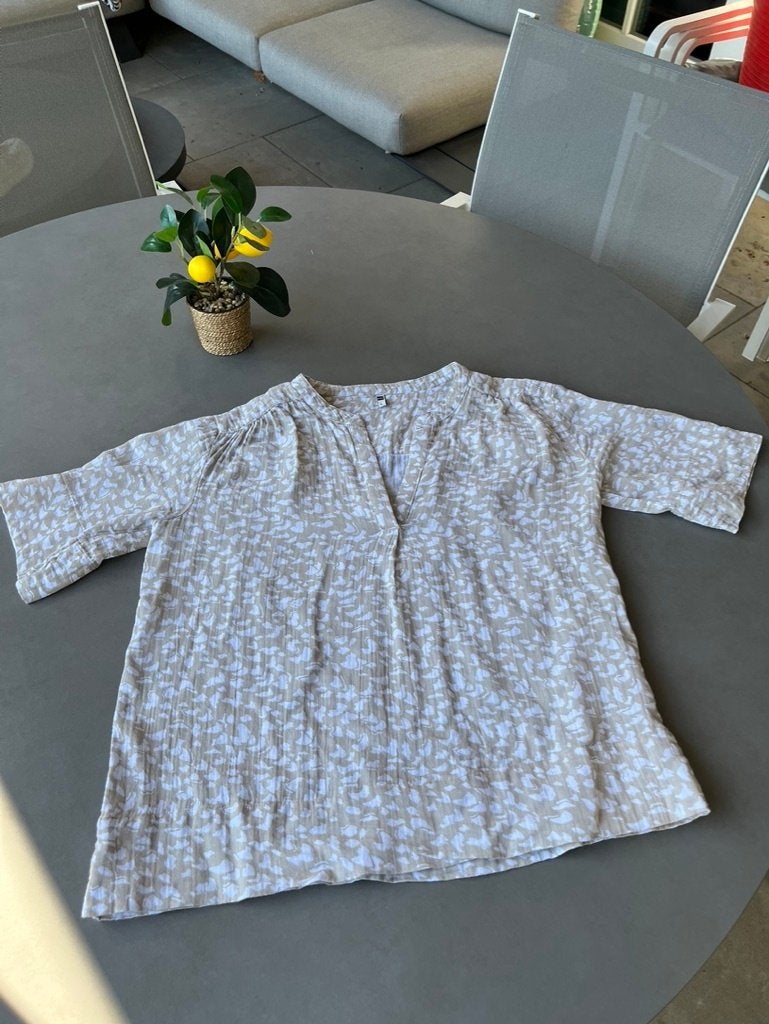 Khaki/beige/wit mousseline Hema blousje, maat L, Beige, Maat 42/44 (L), Ophalen of Verzenden, Zo goed als nieuw