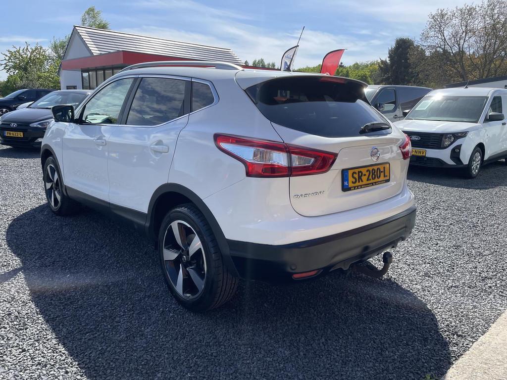 Nissan QASHQAI 1.2 DIG-T N-CONNECTA EDITION (bj 2015), Auto's, Stof, Gebruikt, Met garantie (alle), 116 pk