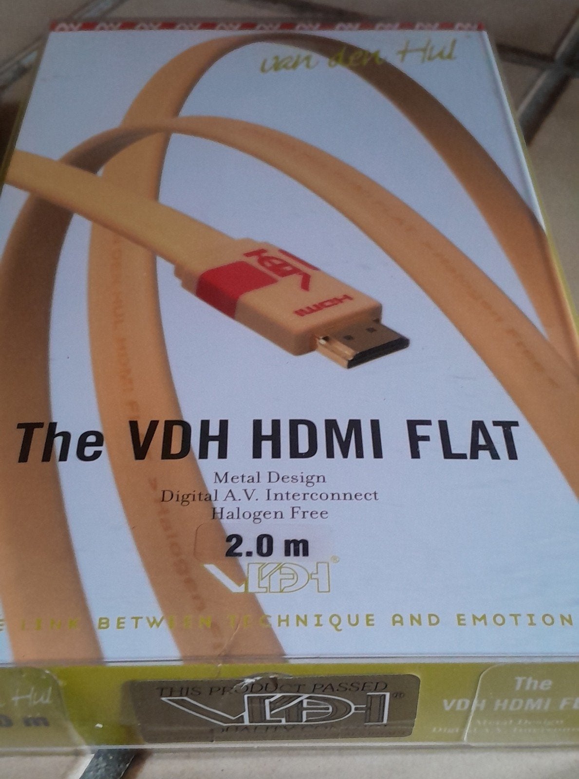 Van den Hull HDMI flatcable 2mtr., Ophalen of Verzenden, Nieuw, Minder dan 2 meter, HDMI-kabel