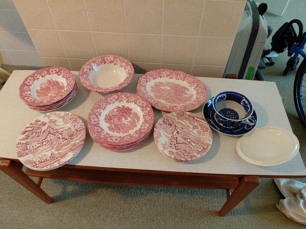 Engels servies/Delfts blauw soepkop, Huis en Inrichting, Keuken | Servies, Ophalen, Zo goed als nieuw, Aardewerk, Delftsblauw