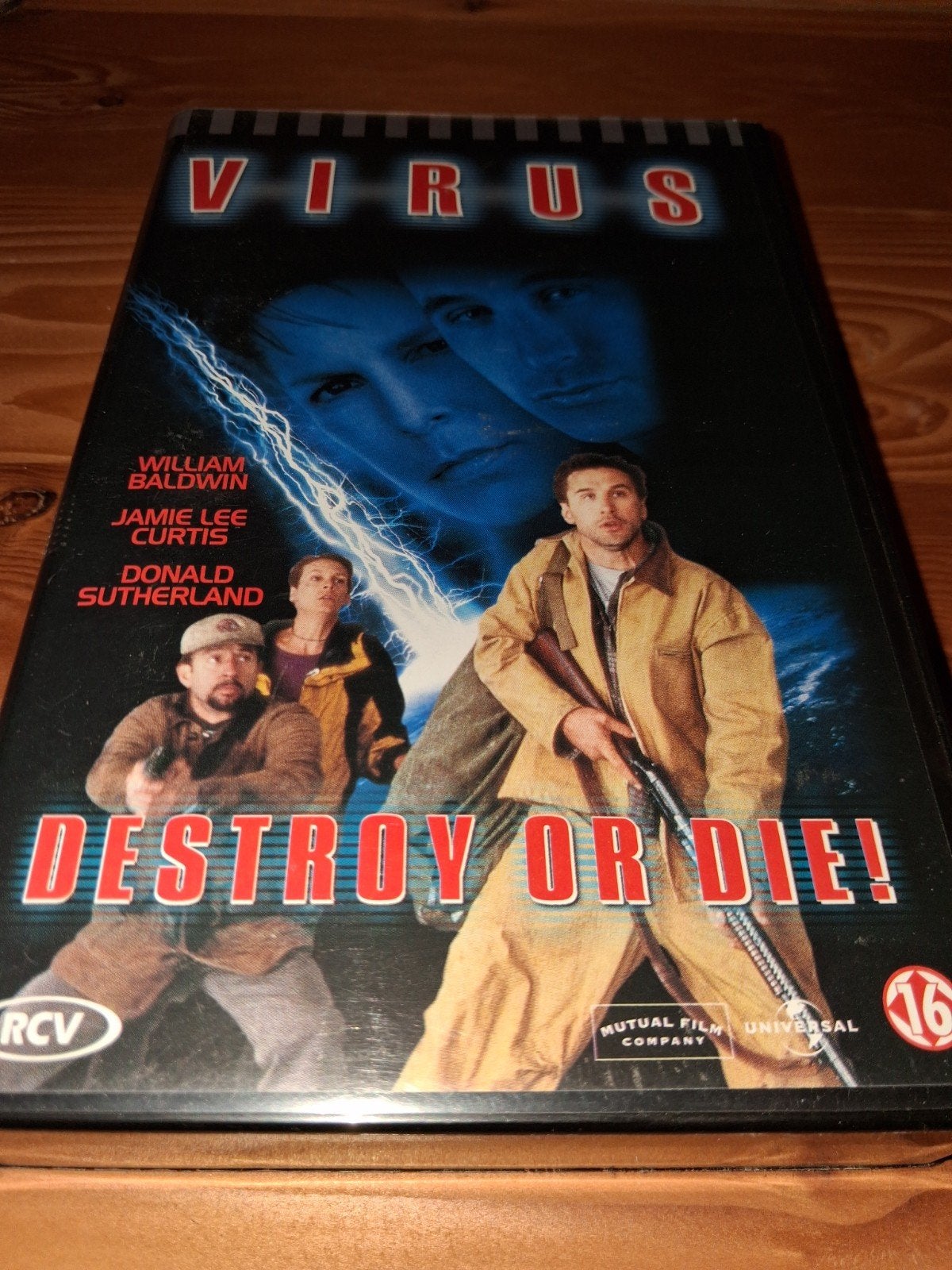 Vhs - Virus, Alle leeftijden, Ophalen of Verzenden, Zo goed als nieuw