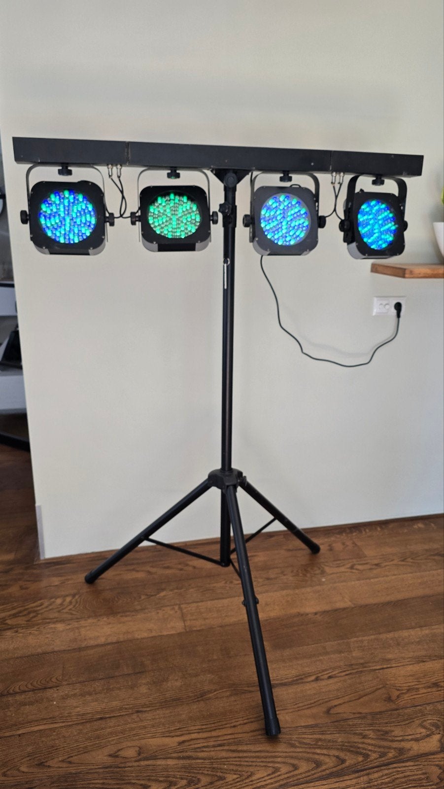 Showtec Compact Lightset LED met voetschakelaar, Ophalen, Gebruikt, Licht, Geluidgestuurd