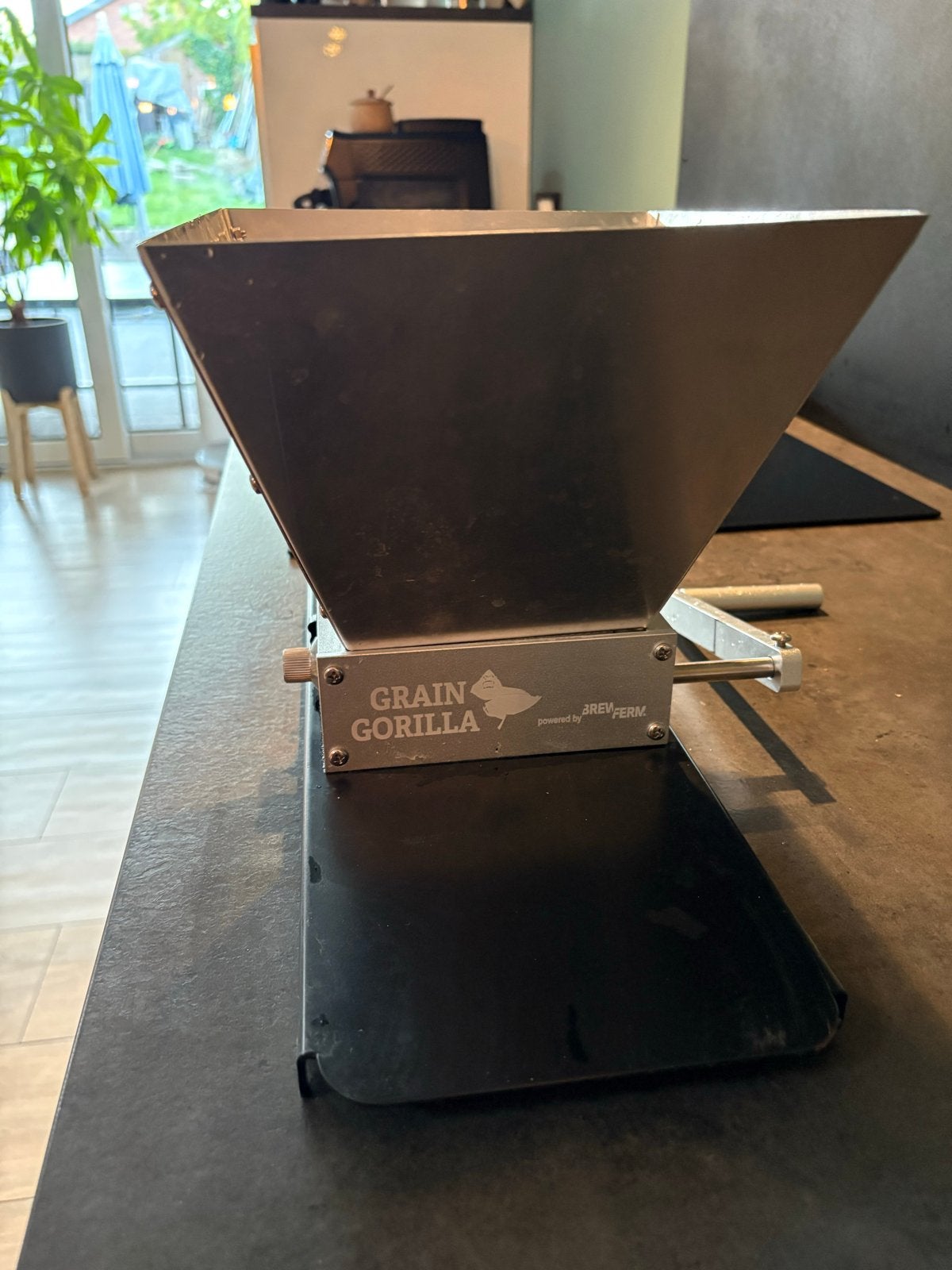 Foto 4 van Grain Gorilla moutmolen - Handmatig of met accuboormachine