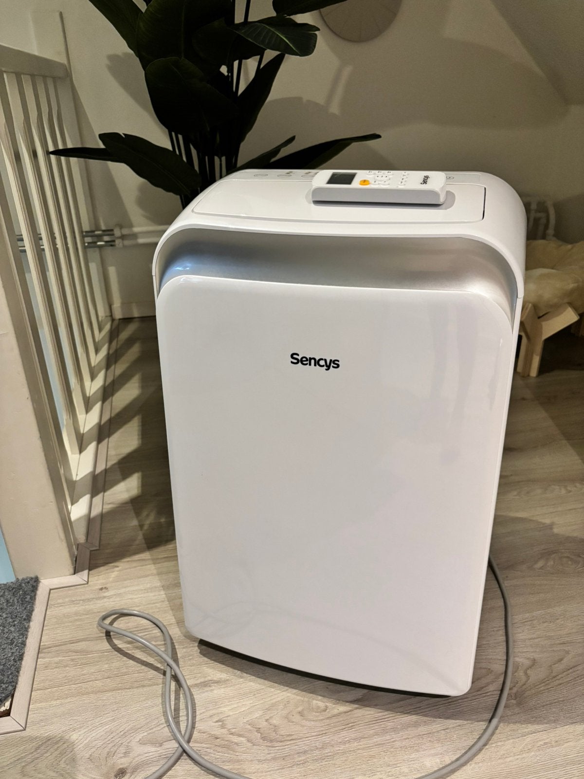 Sencys mobiele airco, Witgoed en Apparatuur, Airco's, Zo goed als nieuw, Mobiele airco, 60 tot 100 m³, 3 snelheden of meer, Koelen en Ontvochtigen