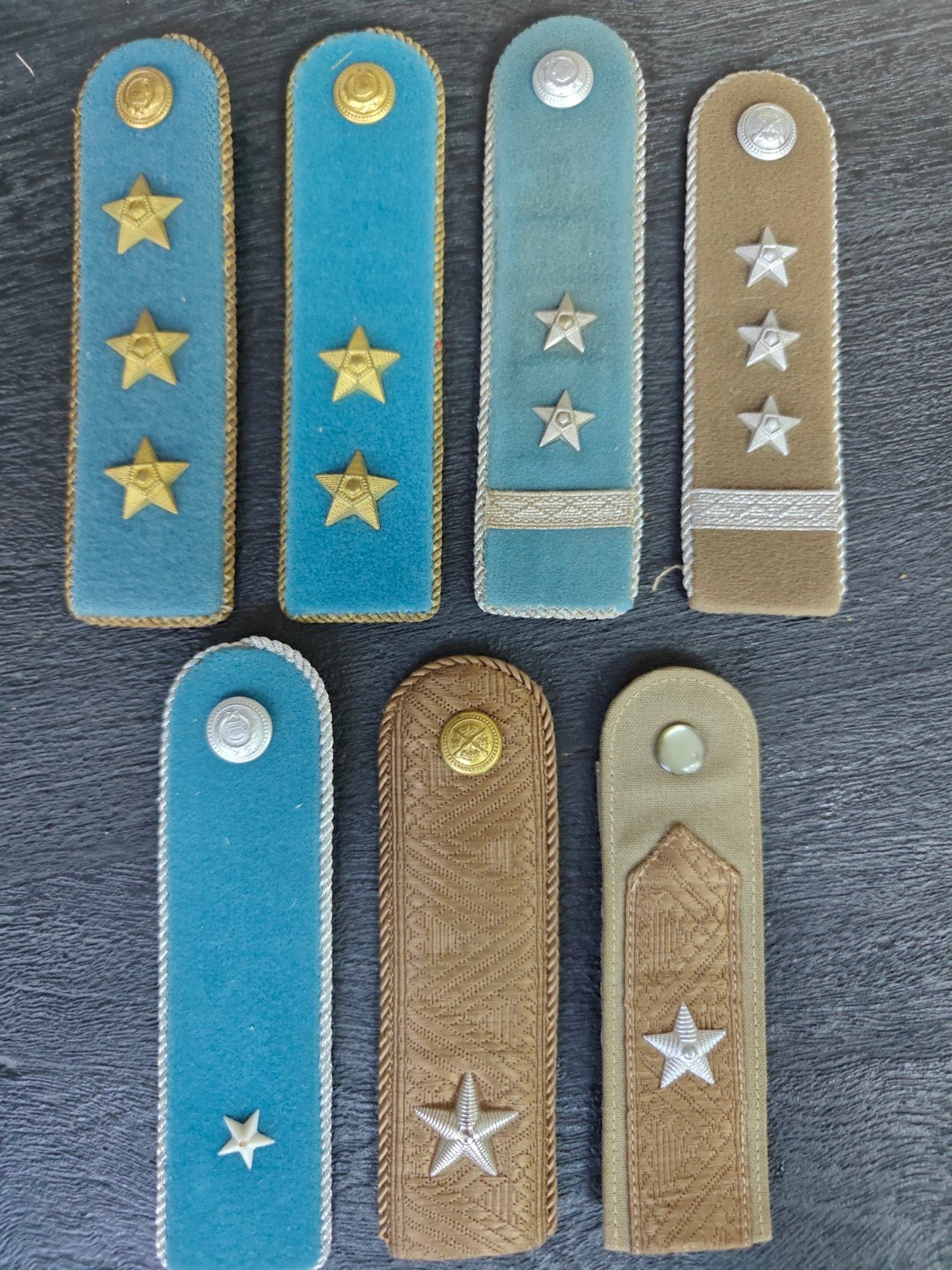 lot epauletten Communistisch Hongarije jaren 60, Verzenden, Landmacht, Nederland, Embleem of Badge