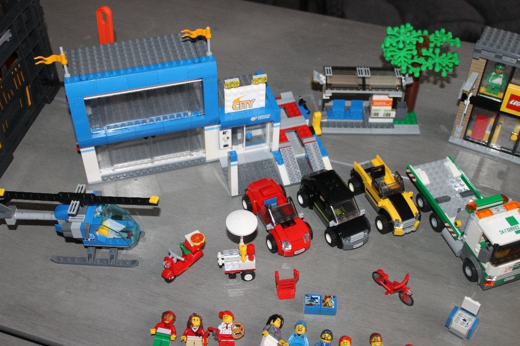 lego city stadhuisplein 60097, Kinderen en Baby's, Speelgoed | Duplo en Lego, Compleet, City, Lego, Ophalen of Verzenden