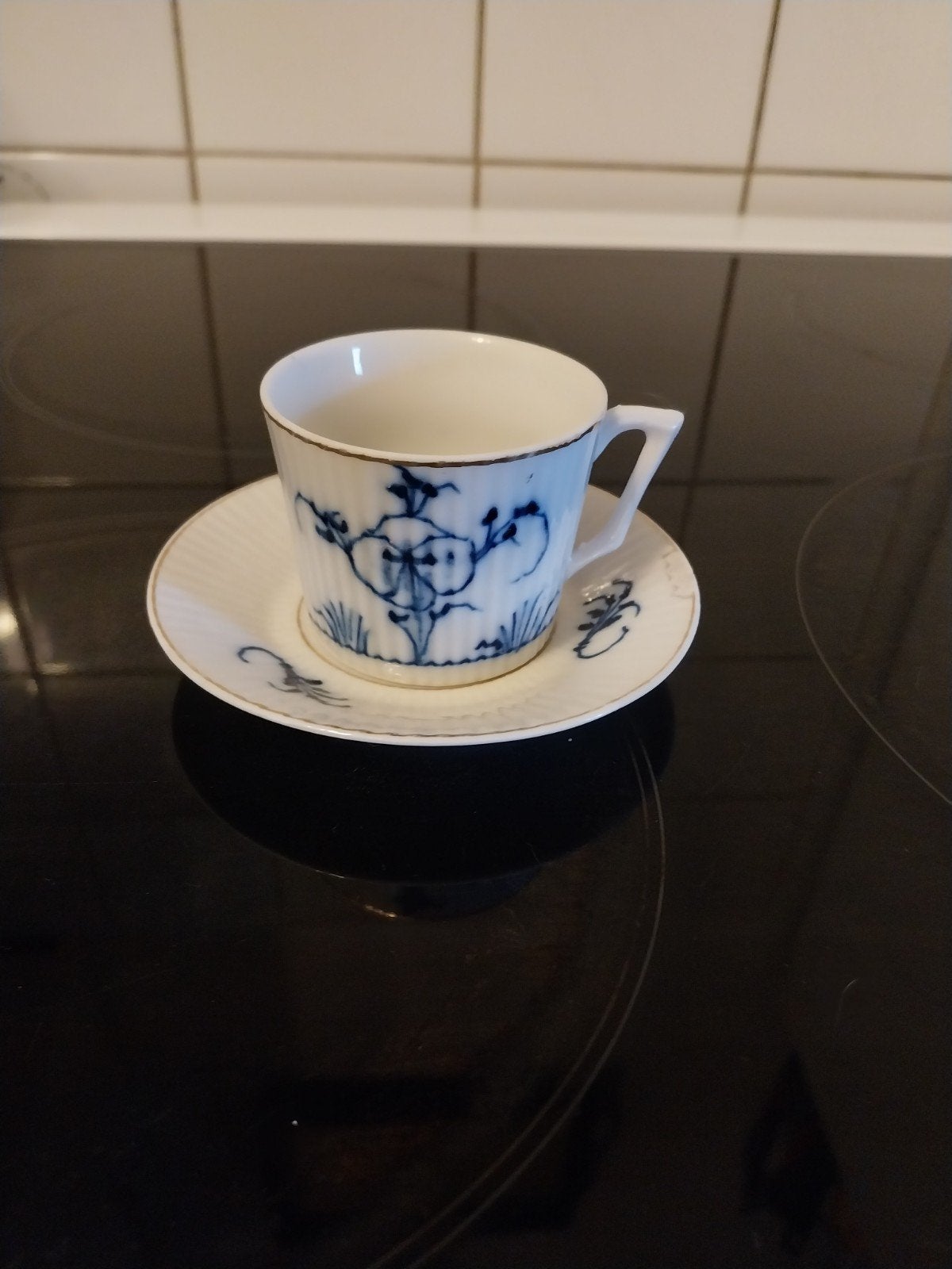 Antiek kopje met schotel, Delfts blauw decor, Ophalen of Verzenden