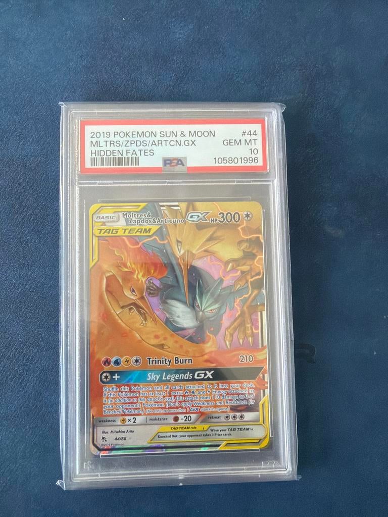 Moltres & Zapdos & Articuno GX PSA 10 Hidden Fates, Ophalen of Verzenden, Nieuw, Losse kaart