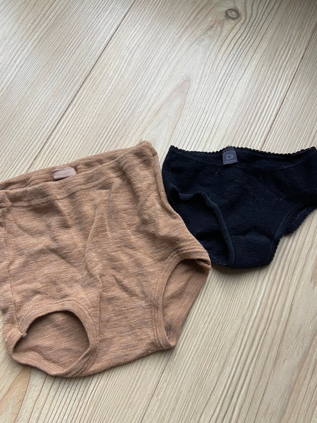 Dilling wollen onderbroekjes maat 92, 98/104, Ophalen of Verzenden, Zo goed als nieuw, Jongen of Meisje, Nacht- of Onderkleding