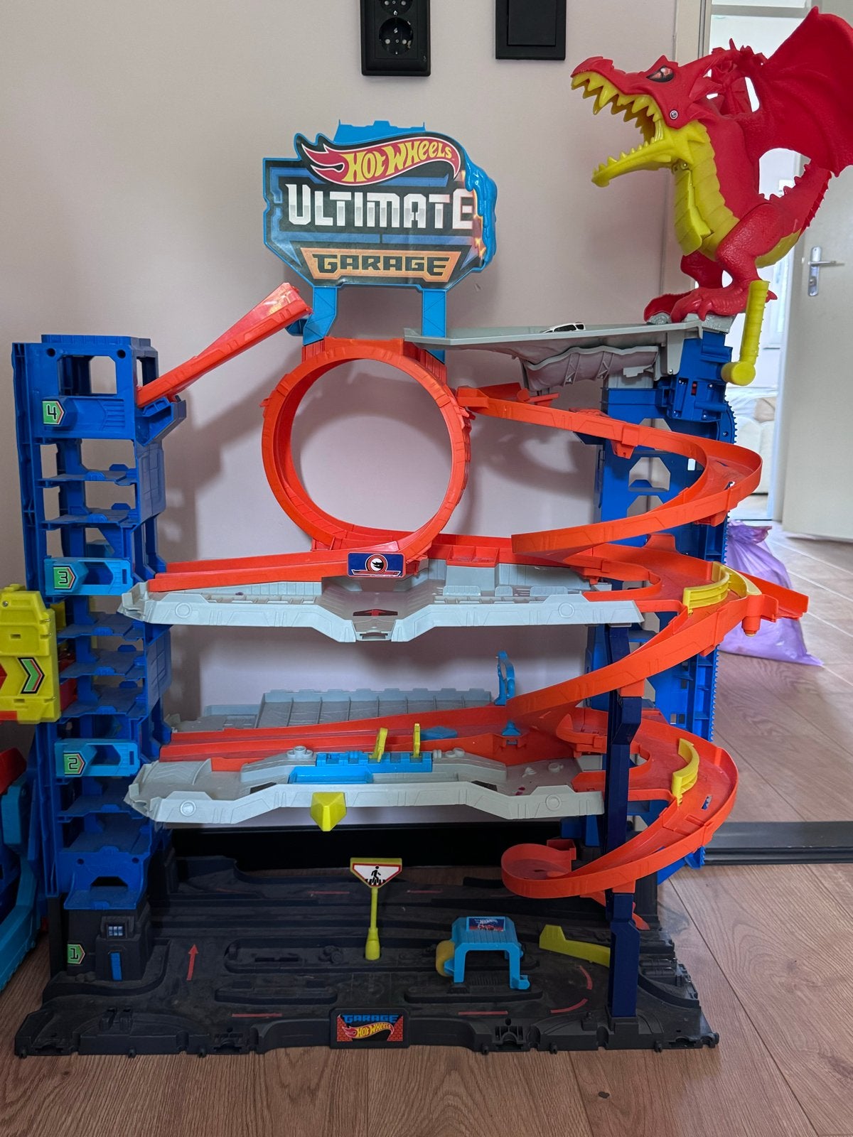 Hot Wheels Ultimate Garage met draak, Ophalen, Gebruikt, Jongen