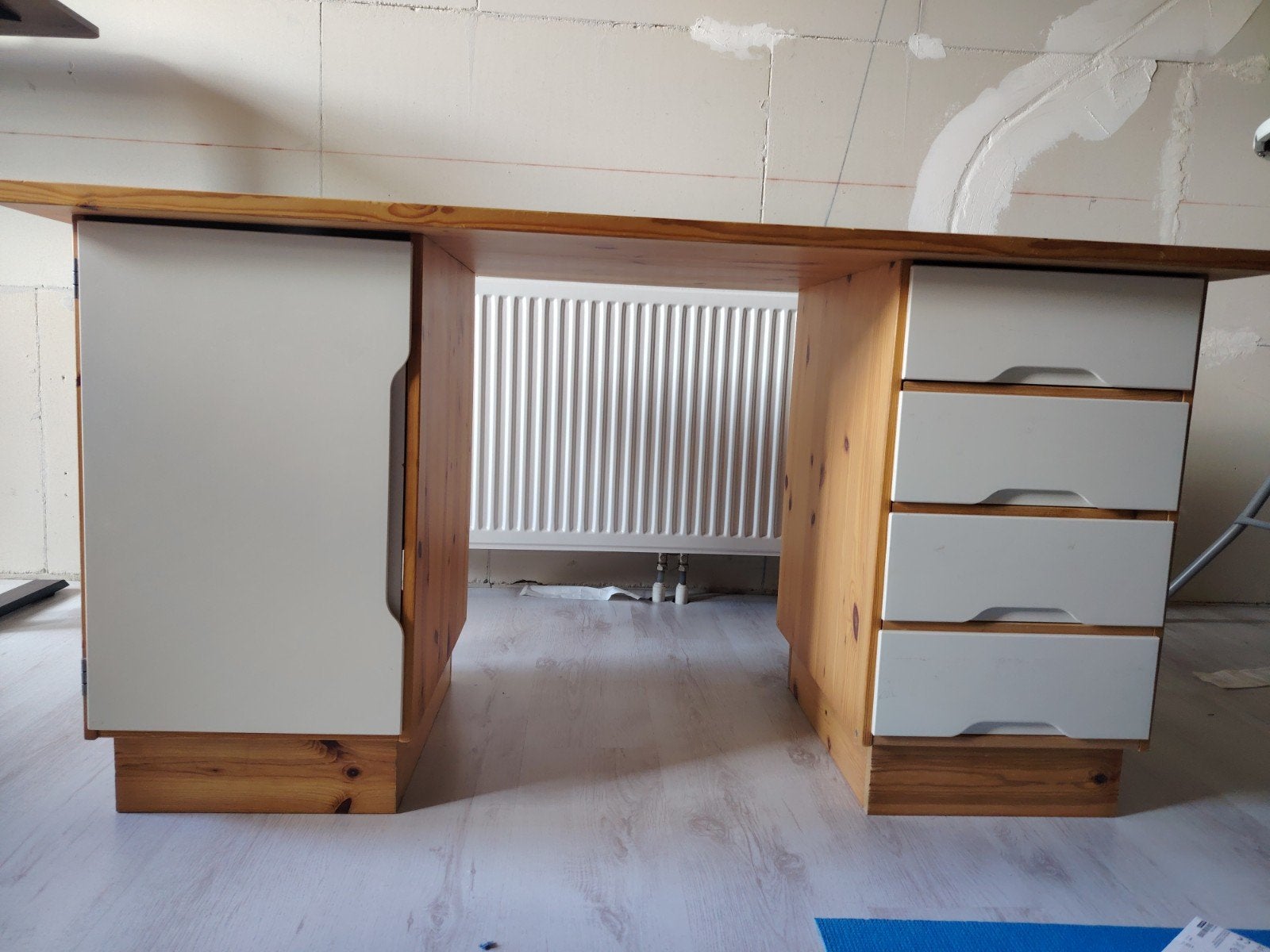 Houten Computer- en Leestafel met Lades en Kast, Huis en Inrichting, Ophalen, Gebruikt, 70 tot 120 cm, Rustiek, Functioneel