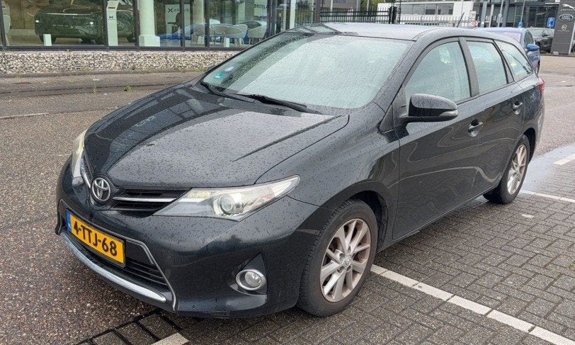 Toyota Auris Touring Sports 1.6 Now | 1E EIG | PDC | CLIMA |, Auto's, Voorwielaandrijving, Euro 5, 450 kg, Gebruikt