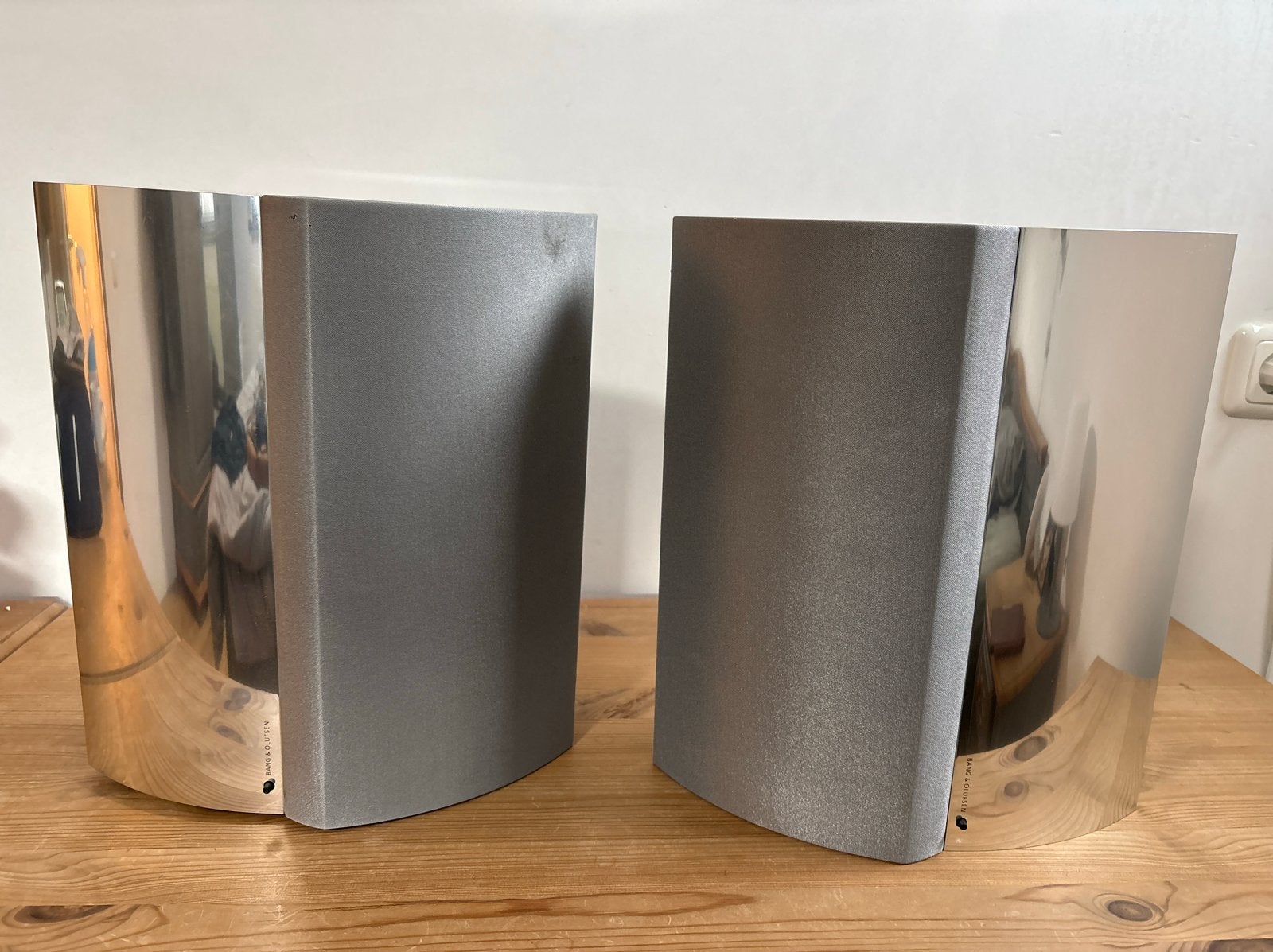 Bang & Olufsen BeoLab 4000 Speakers - Zilver, Audio, Tv en Foto, Luidsprekers, Gebruikt, Minder dan 60 watt, Front, Rear of Stereo speakers