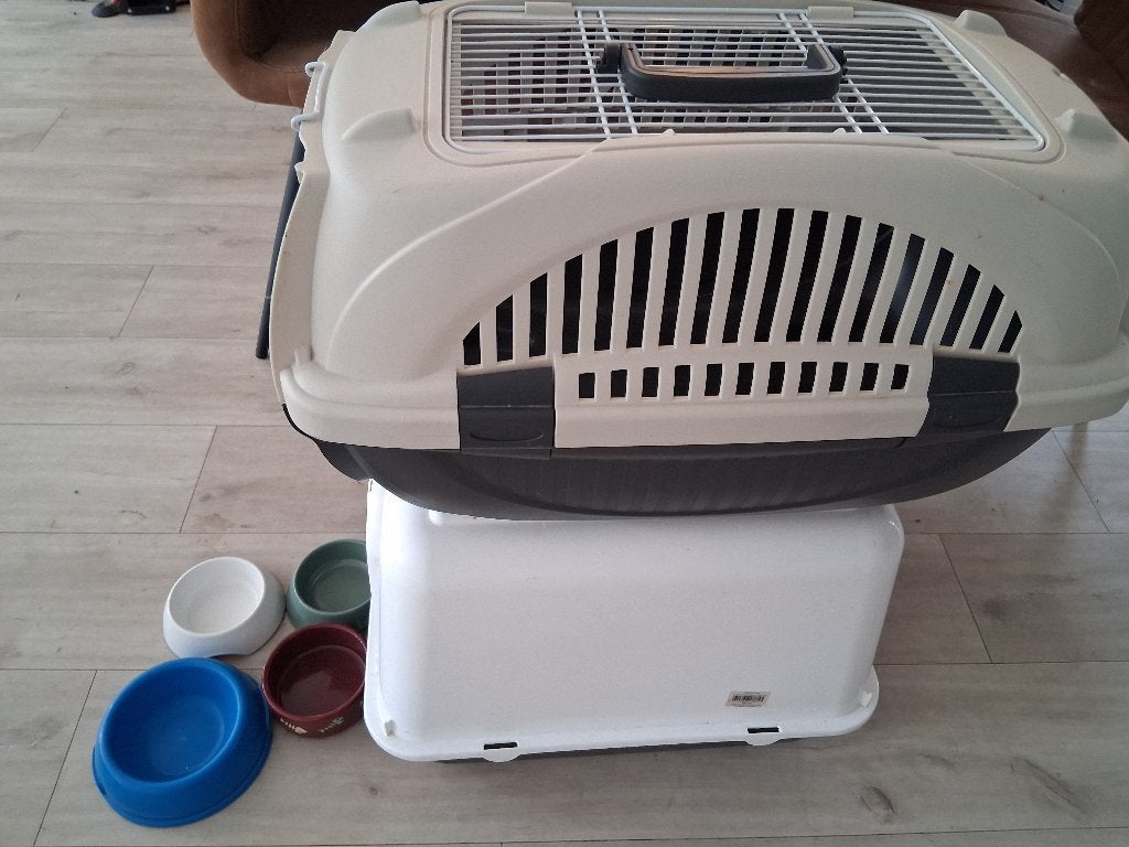 Kattenbak, reismand voerbakken, Dieren en Toebehoren, Ophalen, Zo goed als nieuw