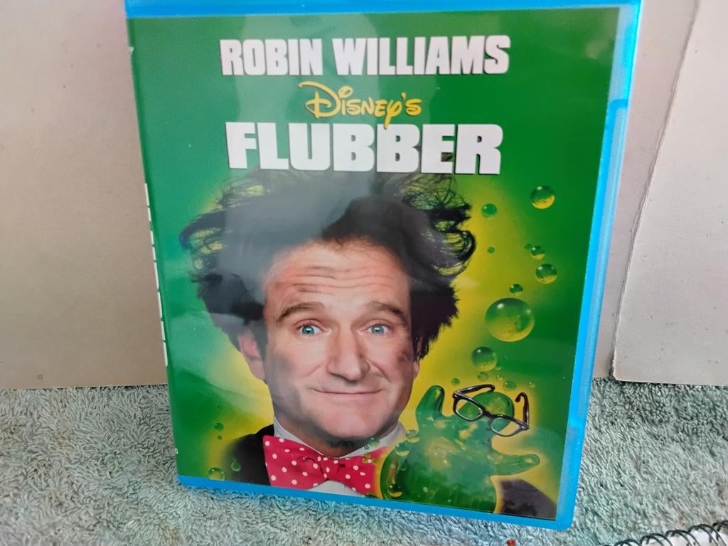 FLUBBER    ROBERT  WILLIAMS   DISNEY   FAMILIE  FESTYN, Cd's en Dvd's, Alle leeftijden, Ophalen of Verzenden, Zo goed als nieuw
