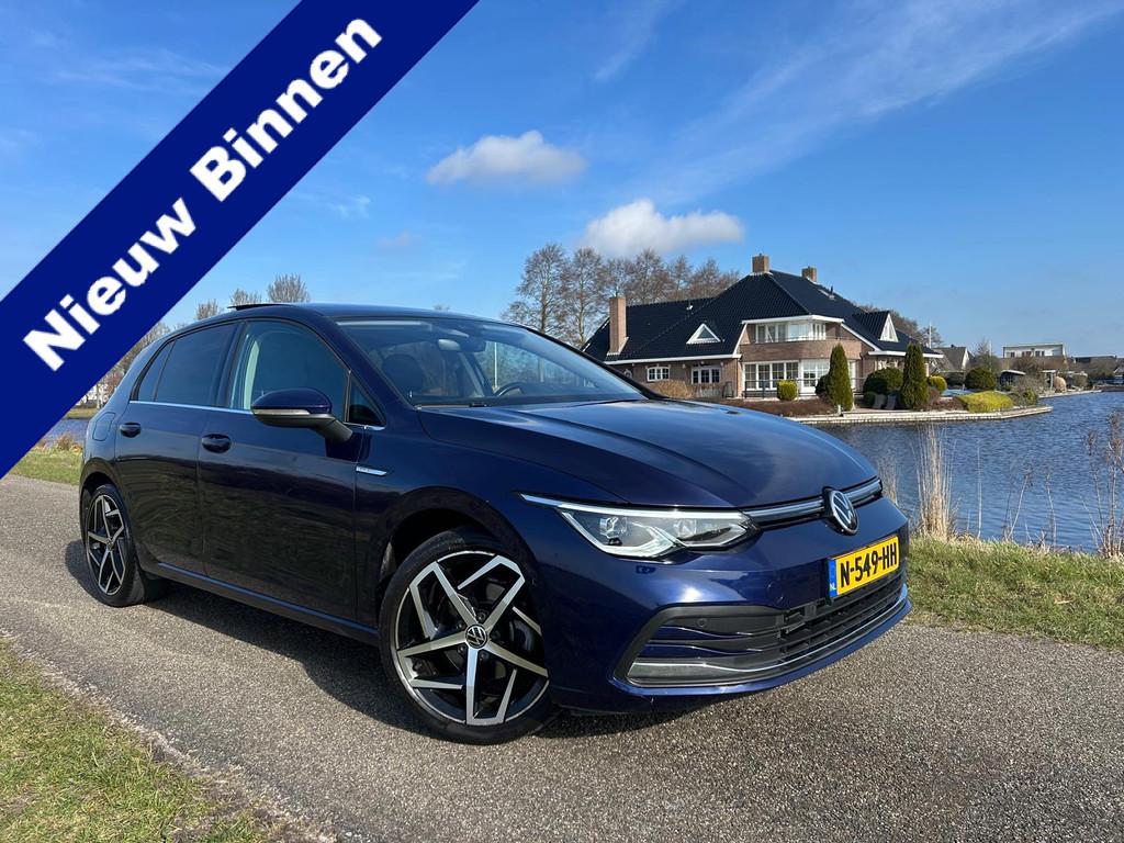 Volkswagen Golf 1.5 eTSI R-Line Panoramadak / Automaat / Erg, Auto's, Stof, 4 cilinders, 150 pk, Blauw
