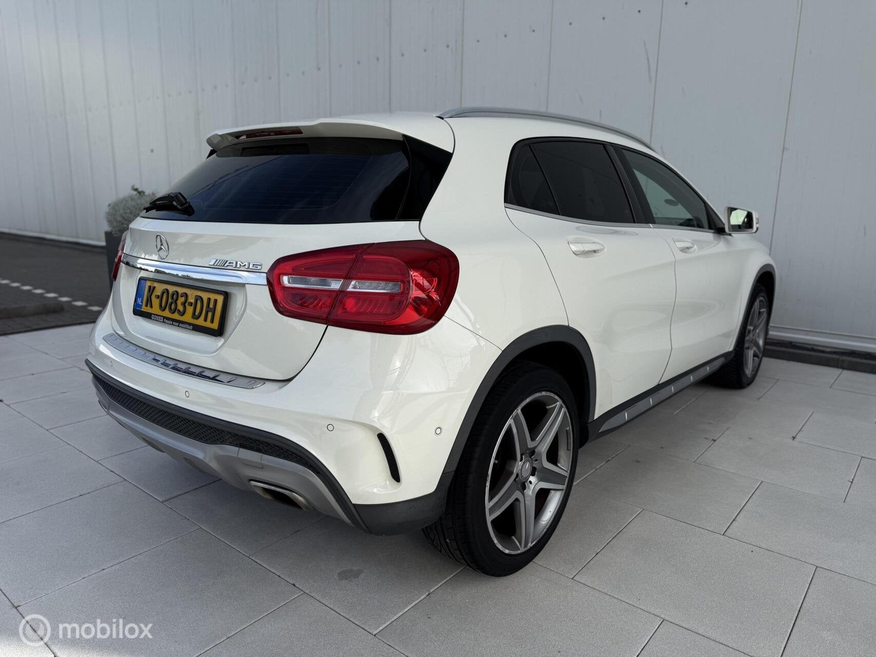 Mercedes GLA-klasse 200 AMG-Line BT Cruise Historie Prestige, Auto's, Voorwielaandrijving, Gebruikt, Wit, Bedrijf