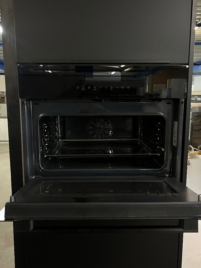 Keuken Compleet met APP 120Keukens op voorraad Nr. 3019, Ophalen, Zo goed als nieuw, Hoekkeuken, Greeploos