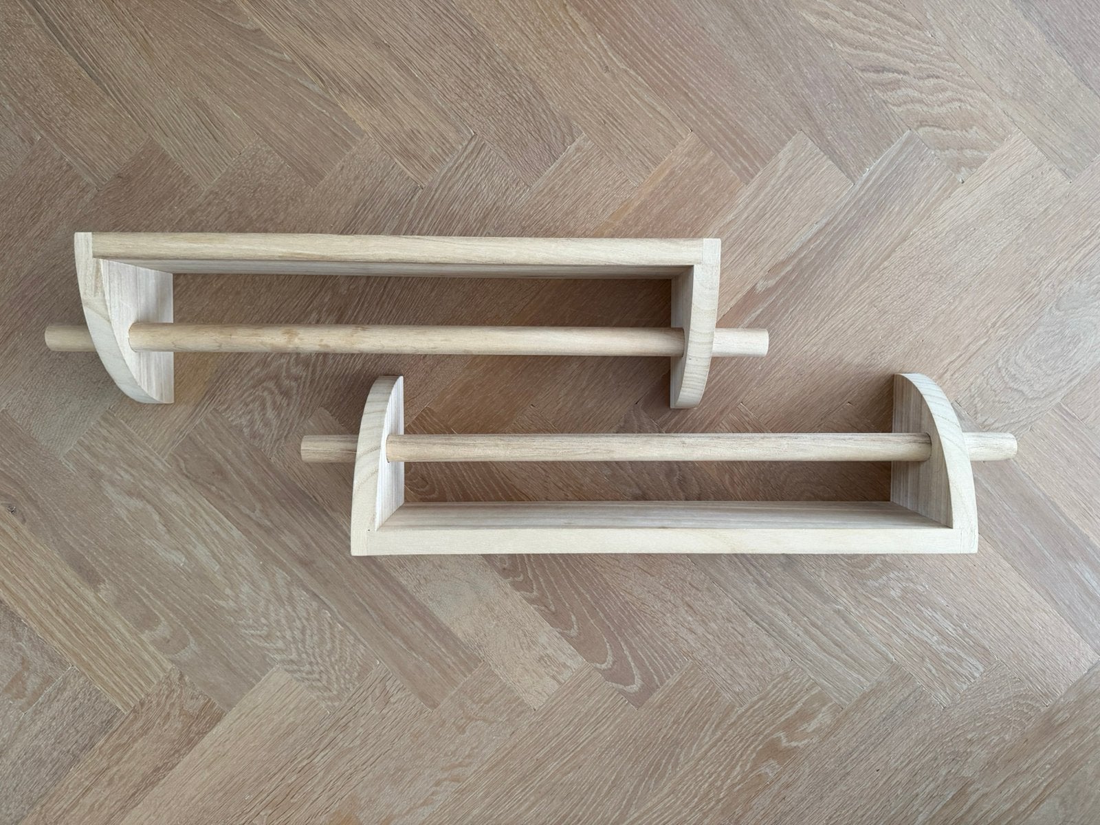 2 wandplankjes Bloomingville – kinderkamer, Ophalen, 50 tot 70 cm, 105 cm of meer, 100 cm of meer