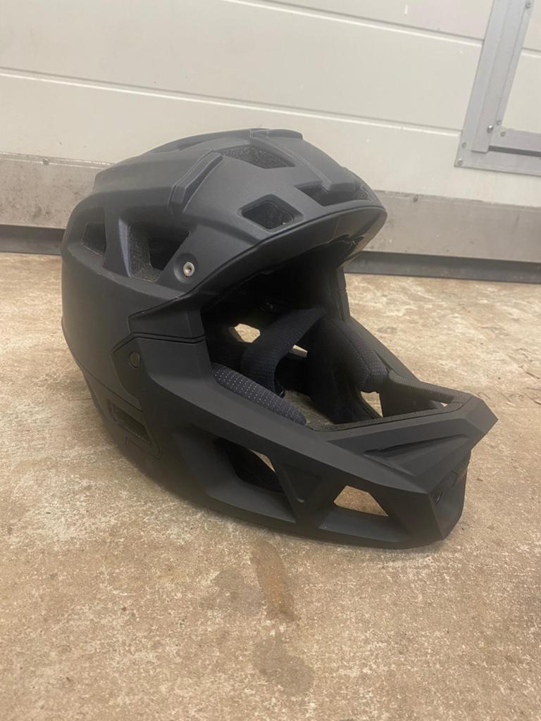 mountainbike bmx helm, Fietsen en Brommers, Fietsaccessoires | Fietshelmen, Ophalen of Verzenden, Gebruikt