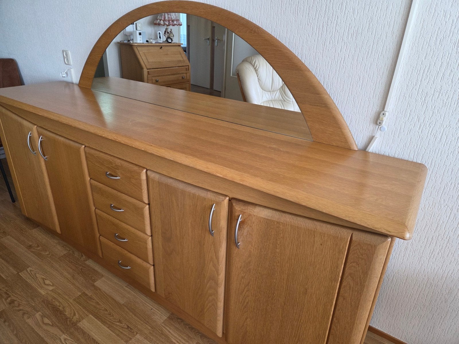 Licht eiken dressoir met spiegel (225x48x88 cm), Huis en Inrichting, Kasten | Dressoirs, Ophalen, Gebruikt, Eikenhout, 200 cm of meer