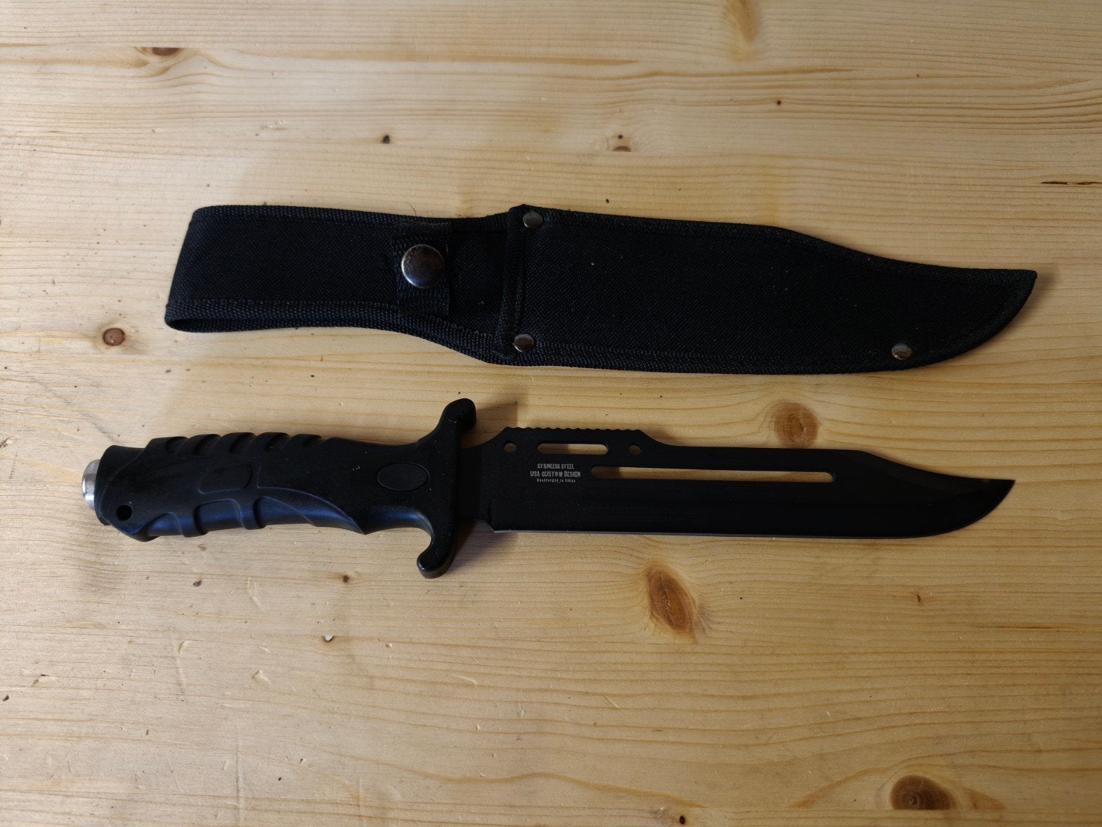 Rambo mes, survival mes., Verzamelen, Militaria | Algemeen, Ophalen of Verzenden, Overige soorten, Overige gebieden, Mes of Dolk