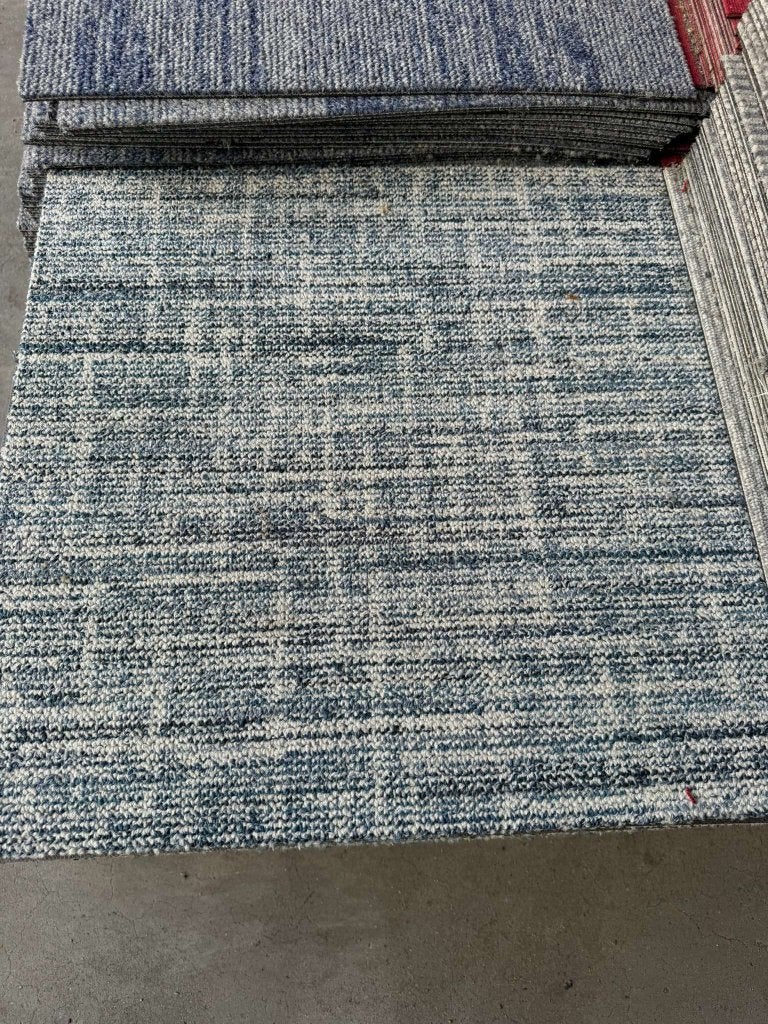 Partij gebruikte tapijttegels grijs/blauw 7.5m2, Gebruikt, Niet ingevuld, Tapijttegels, 5 tot 10 m²