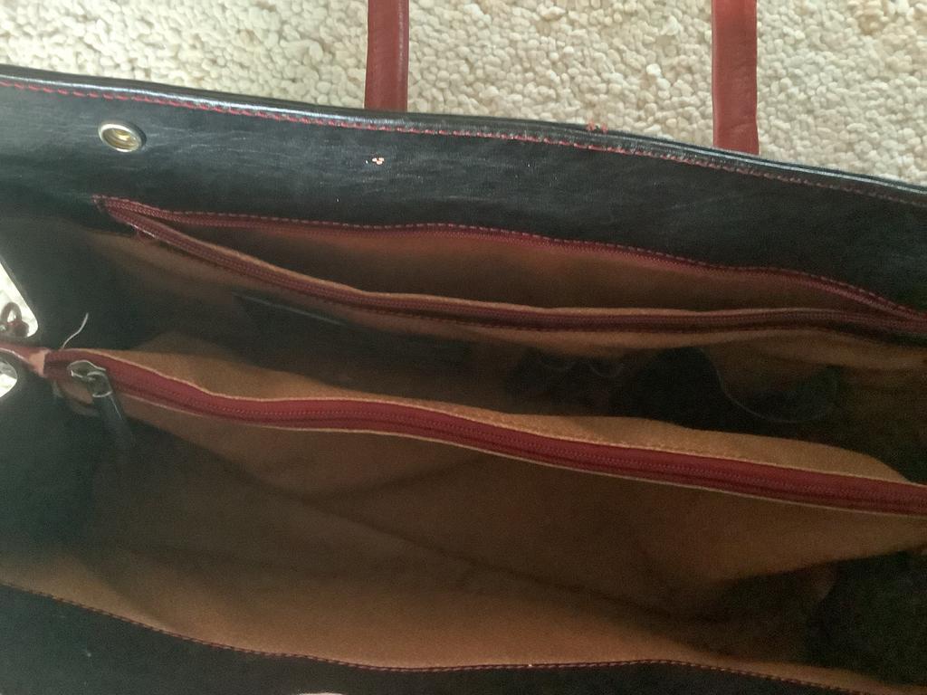 Handtas leer, Computers en Software, Laptoptassen, Ophalen, Gebruikt, Zwart, Schoudertas