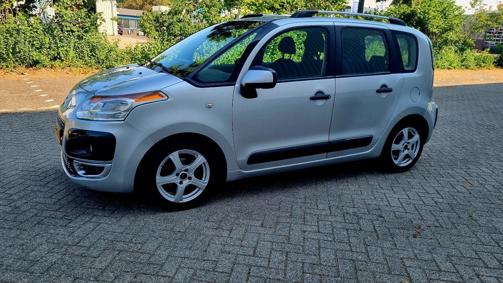 Foto 3 van Citroen C3 Picasso 1.4 VTi Aura