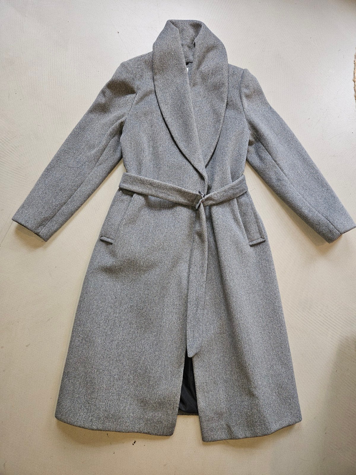 Stijlvolle Grijze Wollen Jas met Ceintuur - Maat S, Kleding | Dames, Maat 42/44 (L), Ophalen of Verzenden, Grijs, Onbekend