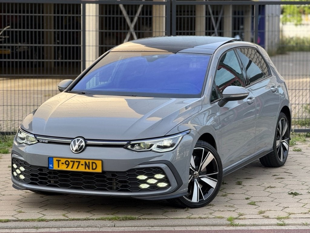 Volkswagen Golf VIII 1.4 eHybrid GTE Pano | Matrix | HuD, Auto's, Dealer onderhouden, Parkeerassistent, 4 cilinders, Alcantara