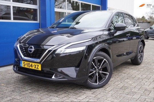 Nissan Qashqai 1.3 MHEV Xtronic Business Design BLACK, Auto's, Nissan, Automatische klimaatregeling, Zwart, Leder, Hybride Elektrisch/Benzine