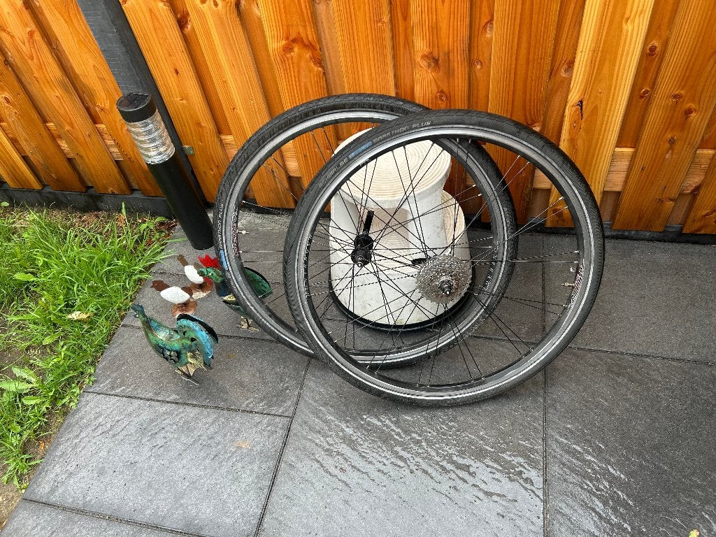 Wielen 28 inch achterwiel 8 cassette versnellin. / velgrem, Fietsen en Brommers, Fietsonderdelen, Wiel, Gebruikt, Bontrager 8 cassette versnellingen