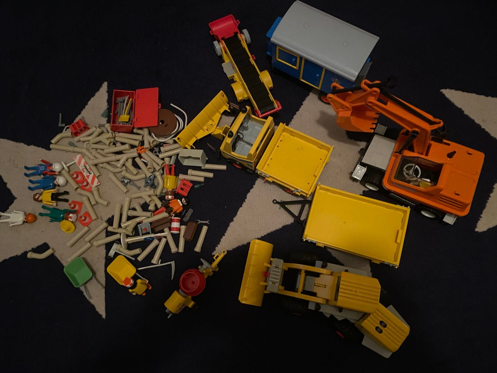 Grote set Playmobil bouwspeelgoed met voertuigen en figuren, Ophalen of Verzenden, Gebruikt, Overige merken