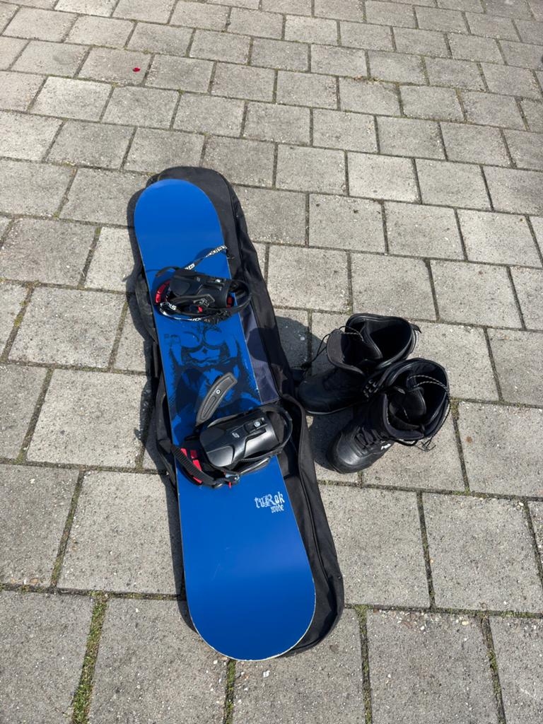 Snowboard set compleet incl. boots maat 44 – nette staat, Ophalen, Gebruikt, Board