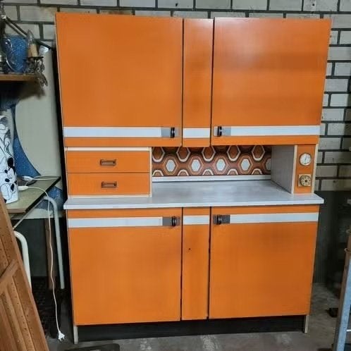 Vintage retro Keukenkast Oranje /wit jaren '70, Huis en Inrichting, Ophalen, Wit, 50 tot 100 cm, Minder dan 100 cm