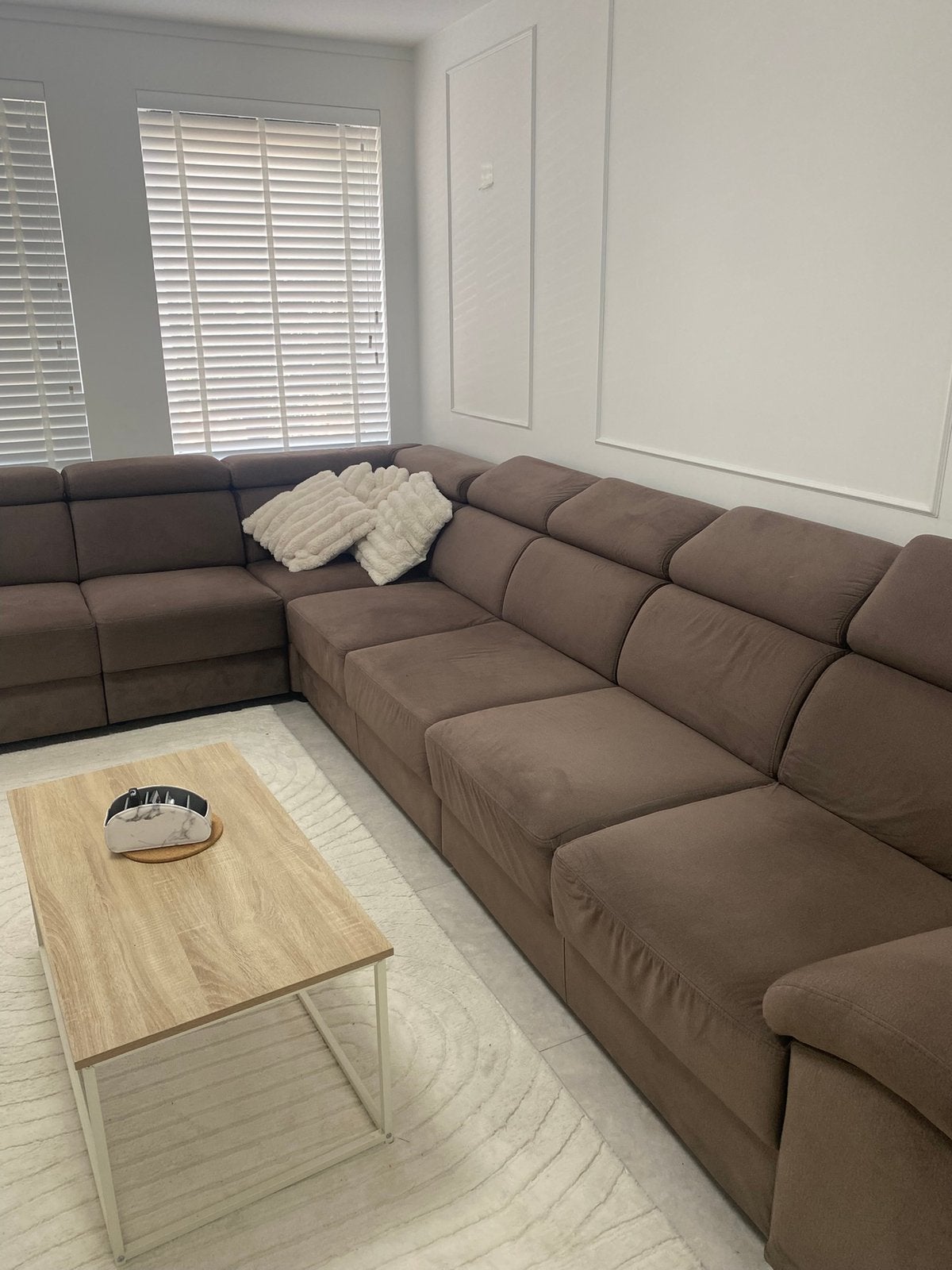 Moderne grote hoekbank + salontafel, Ophalen, Gebruikt