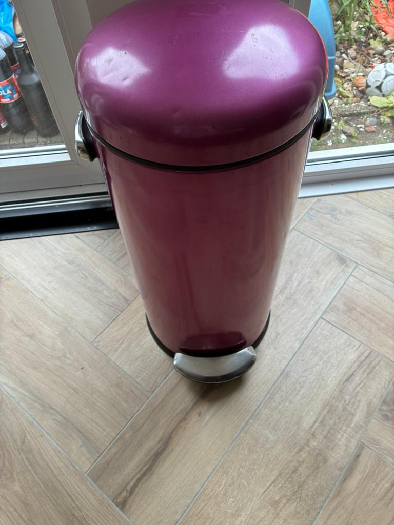 Roze gebruikte prullenbak, Huis en Inrichting, Woonaccessoires | Prullenbakken, Ophalen, Gebruikt, 50 tot 75 cm