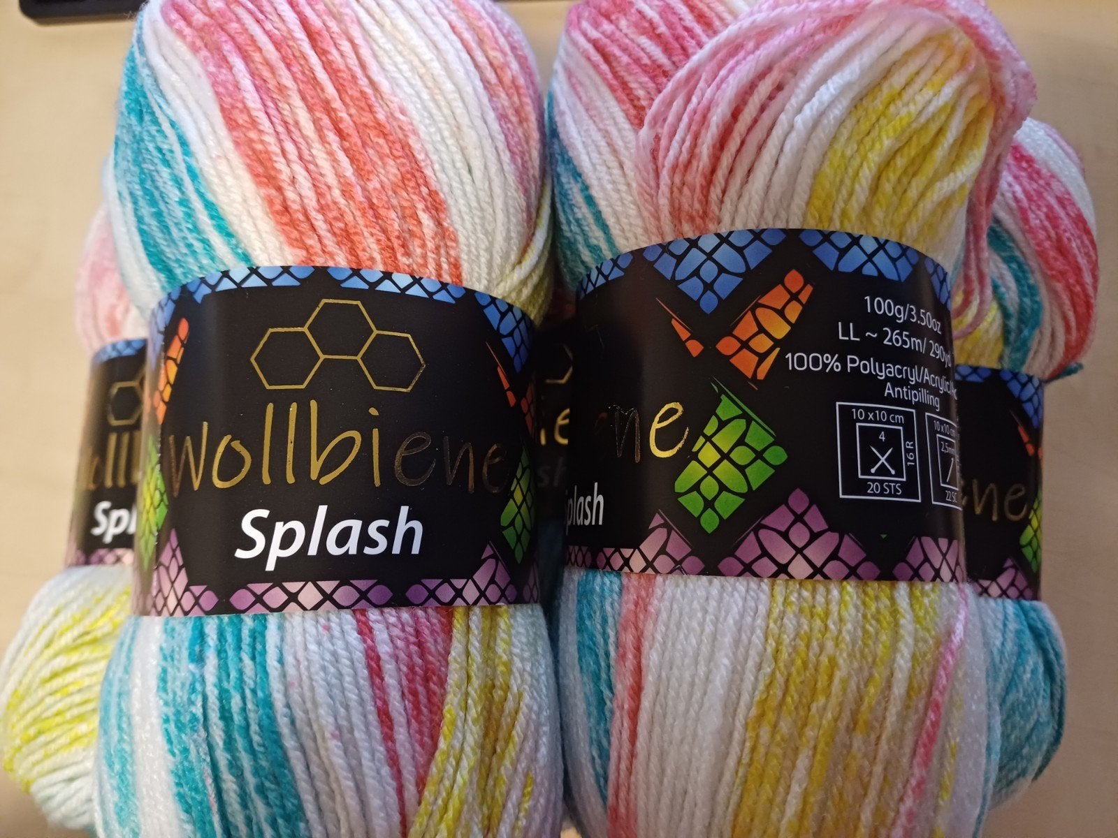 5 bollen van 100g Wollbiene Splash kleur 7020, Wollbiene, Breien of Haken, Nieuw, Ophalen of Verzenden