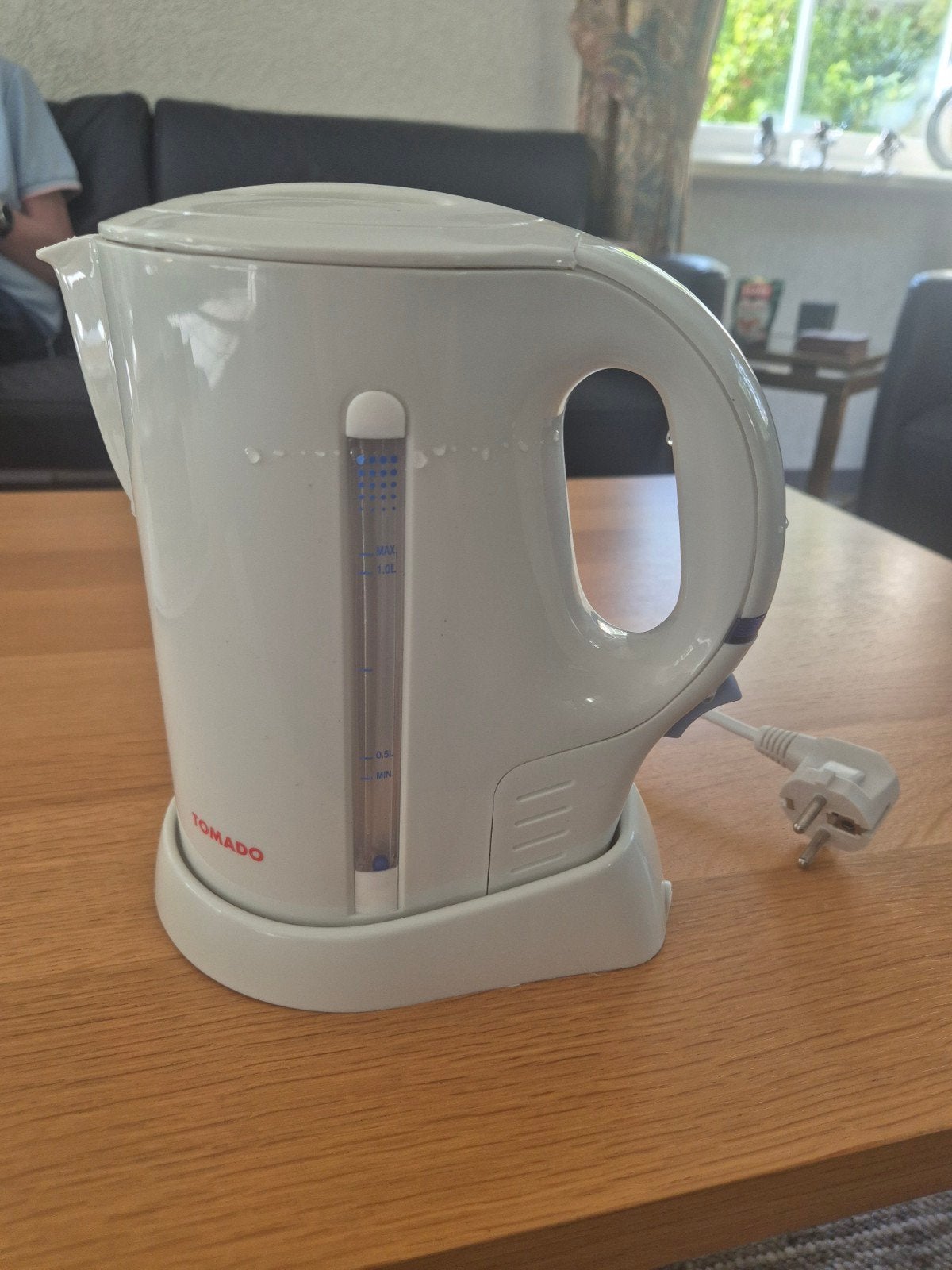 Tomado waterkoker - Wit - 1.0L, 1 tot 2 liter, Ophalen, Gebruikt