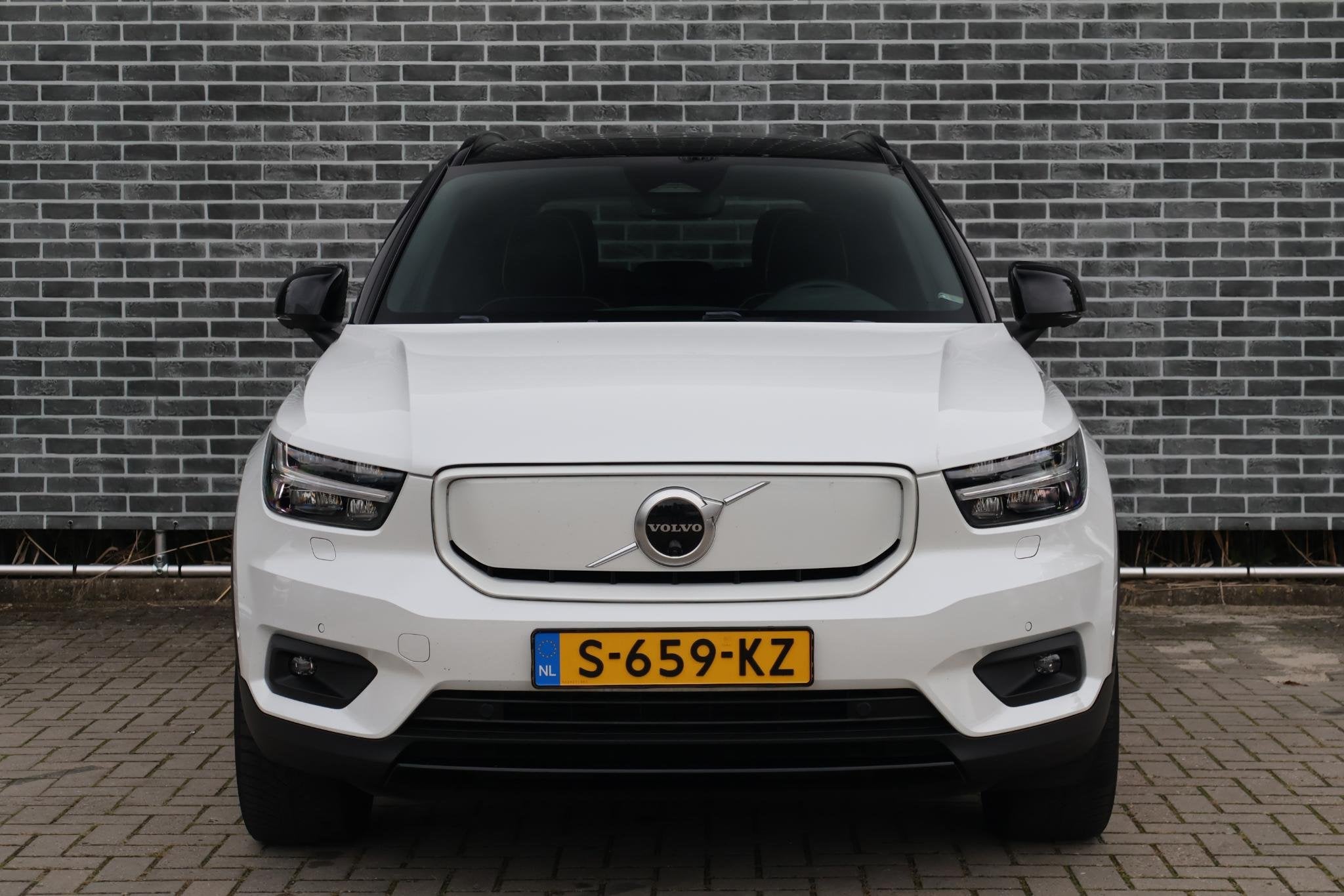 Foto 3 van Volvo XC40 Recharge 70 kWh Pro | Warmtepomp | 360 Graden Cam