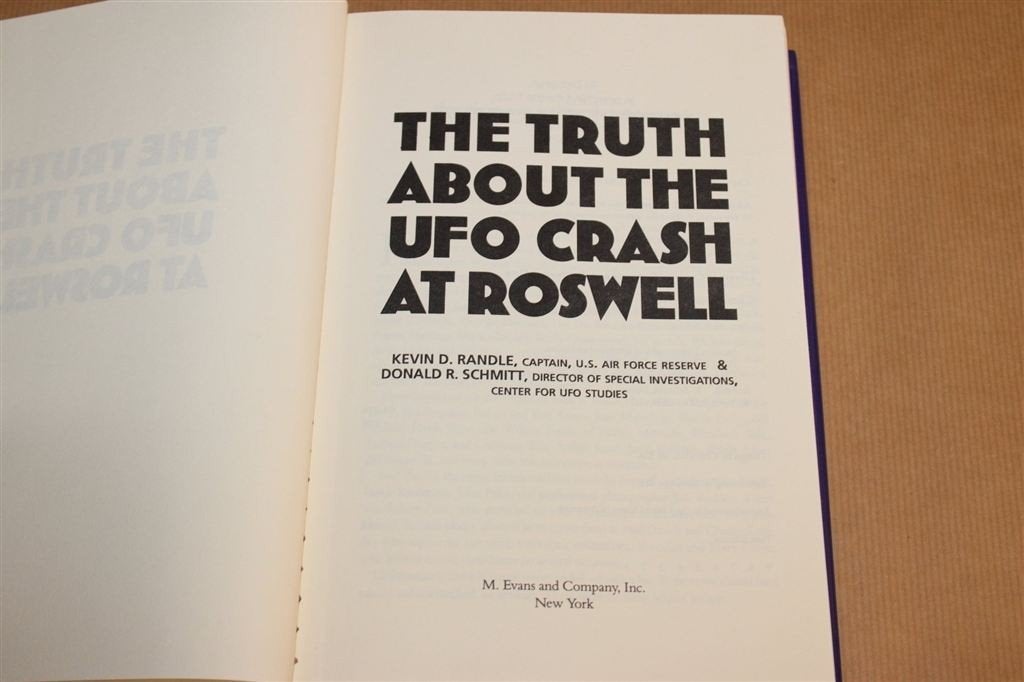 Roswell UFO Crash — Onderzoek naar het Incident [EN], Boeken, Ophalen of Verzenden, Zo goed als nieuw, Overige onderwerpen, Achtergrond en Informatie