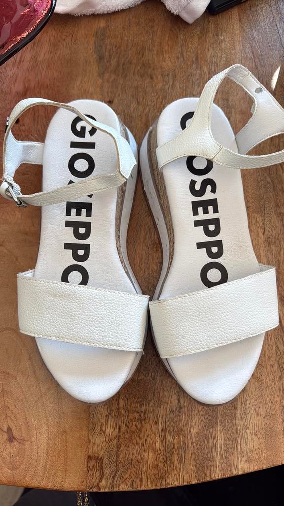 Gioseppo leren sandalen zgn 38, Kleding | Dames, Schoenen, Ophalen of Verzenden, Zo goed als nieuw, Zwart, Sandalen of Muiltjes