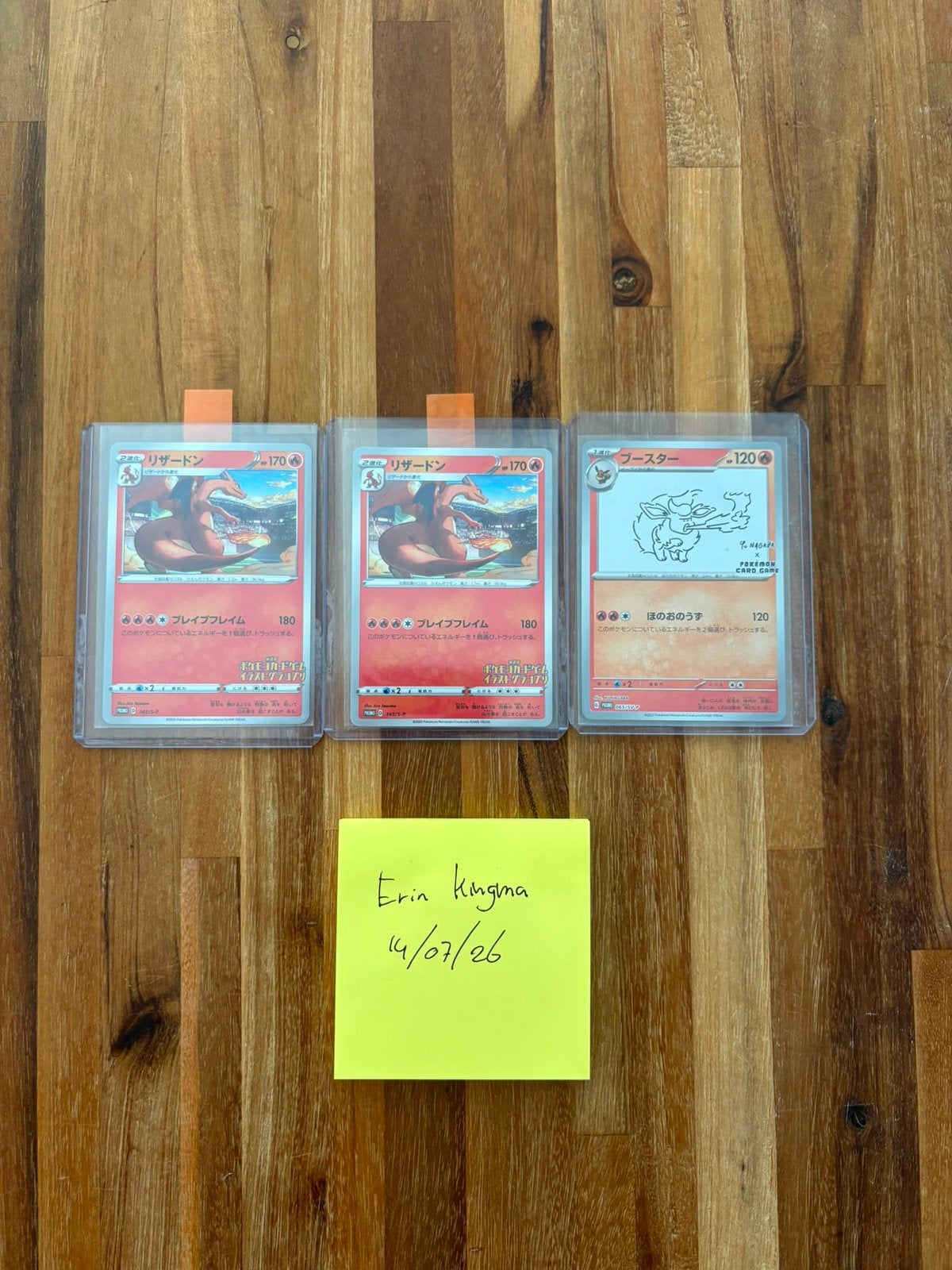 Flareon (065/sv-p) en 2x Charizard (143/s-p), Ophalen of Verzenden, Zo goed als nieuw, Meerdere kaarten