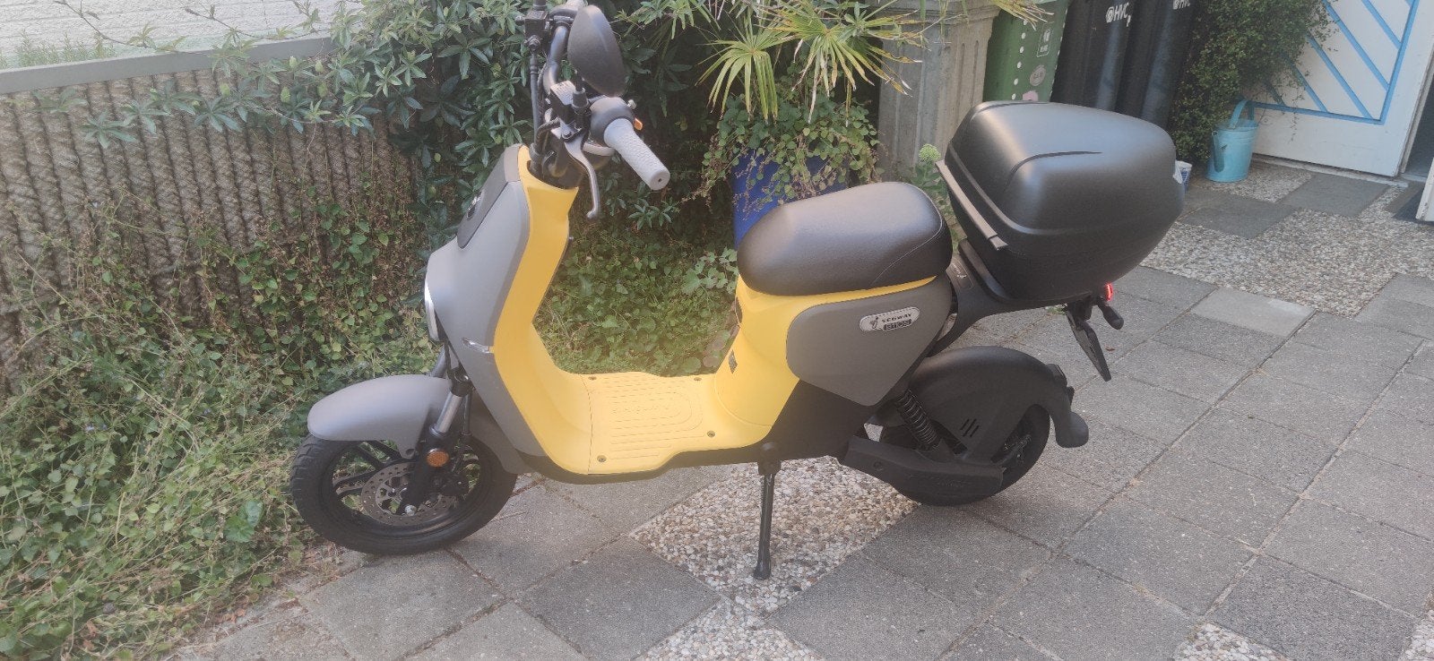 Segway elektrische scooter - Geel met koffer en helm, Ophalen, Zo goed als nieuw, Elektrisch, Overige merken