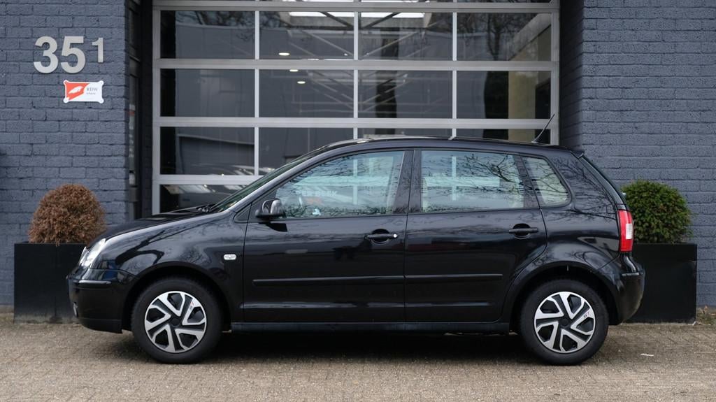 Volkswagen Polo 1.4-16V Airco|Cruise|Leder|Stoelverwarming|U, Auto's, Volkswagen, Voorwielaandrijving, 15 km/l, Beige, 4 cilinders